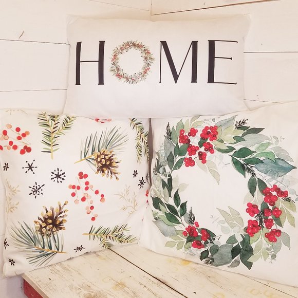 Christmas Pillow Covers 18x18 - Set of 3 NEW - Picture 1 of 3